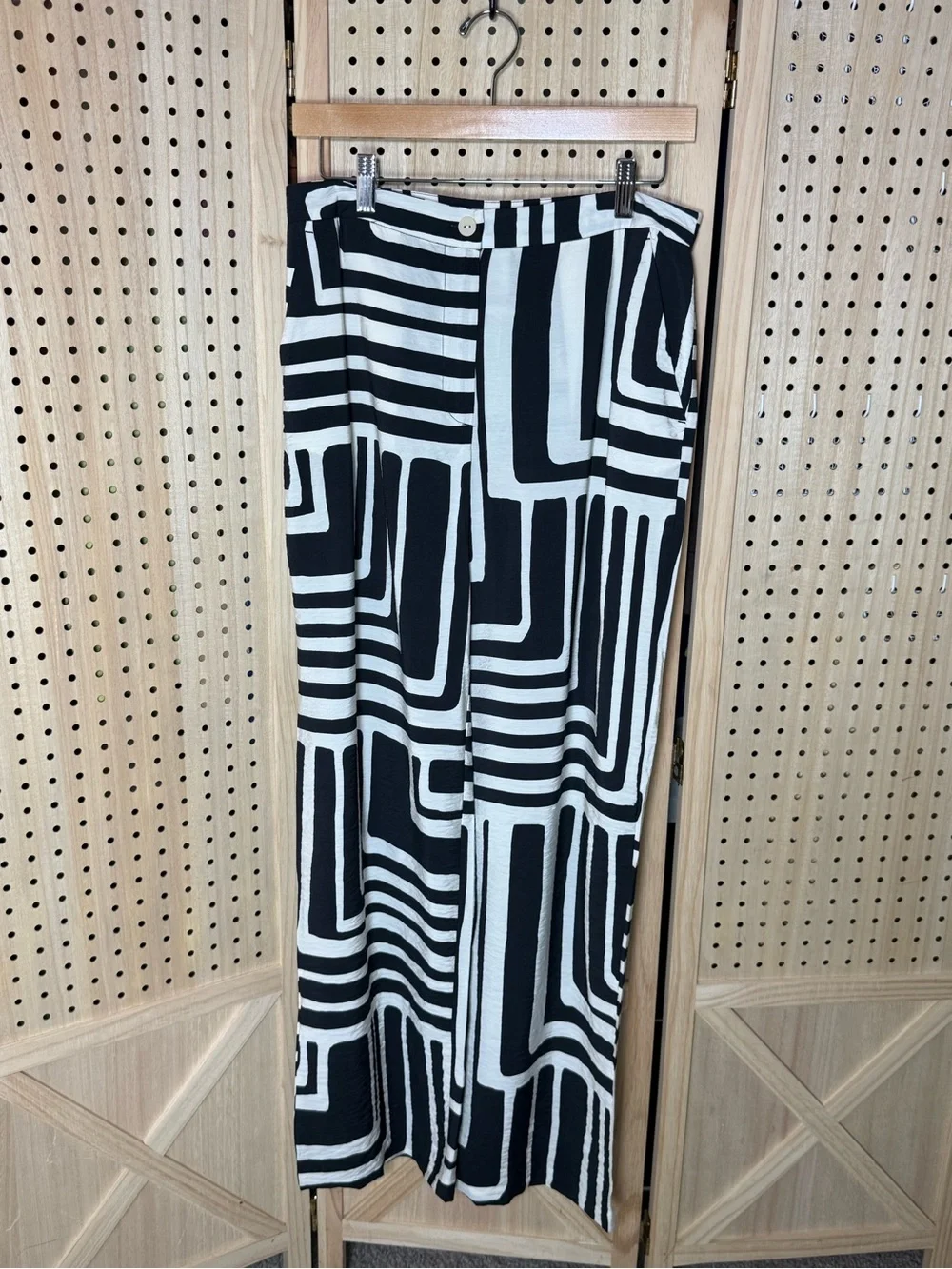 H&M Wide Leg Palazzo Pants Black Cream Geometric Print NWT Size 6 Boho Modern